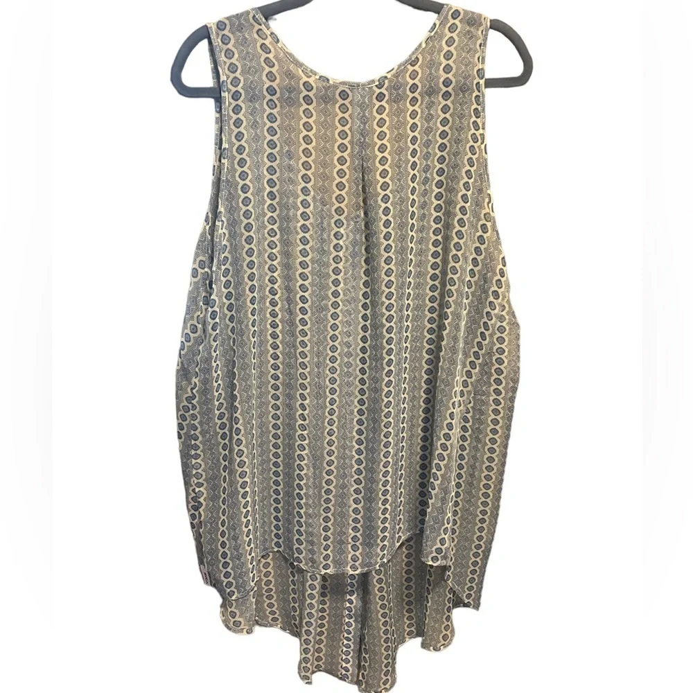 RVCA Sheer Long Sleeveless Button Down Top Or Cover Up Over Swimsuit/ Leggings - Picture 6 of 14